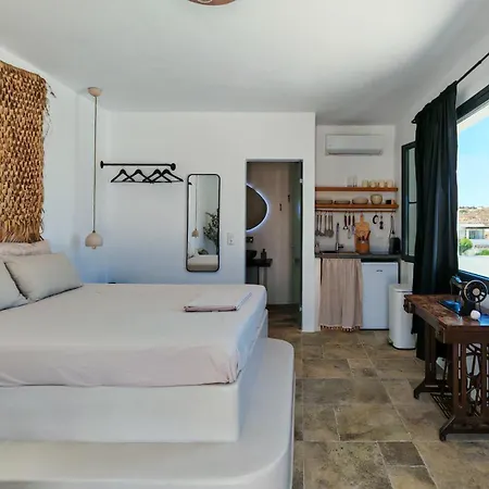Cardara Naxos Апартаменты